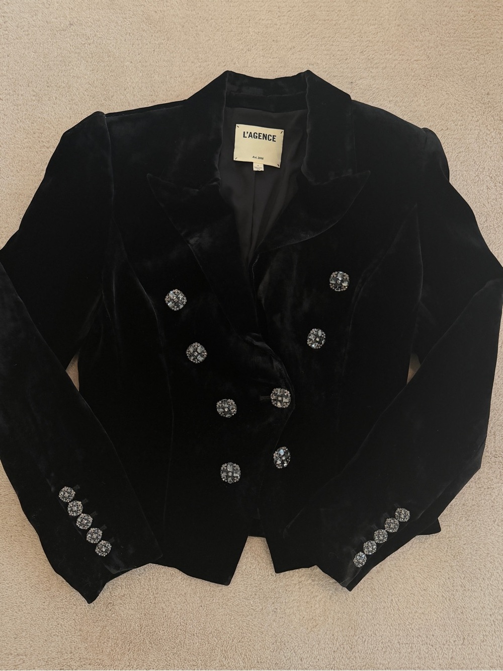 L’Agence Bethany Velvet Structured Blazer In Black - Picture 4 of 8